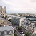 La Demeure Des Sacres - Cathedrale Bed & Breakfast 4*