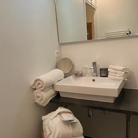 Bed & Breakfast La Demeure Des Sacres - Cathedrale