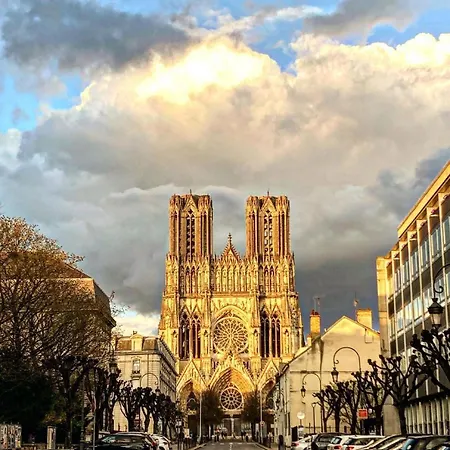 La Demeure Des Sacres - Cathedrale