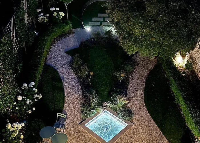 La Demeure Des Sacres - Cathedrale 4*